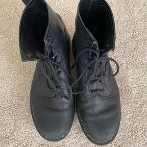Dr. Marten's Men's Size 9 Black